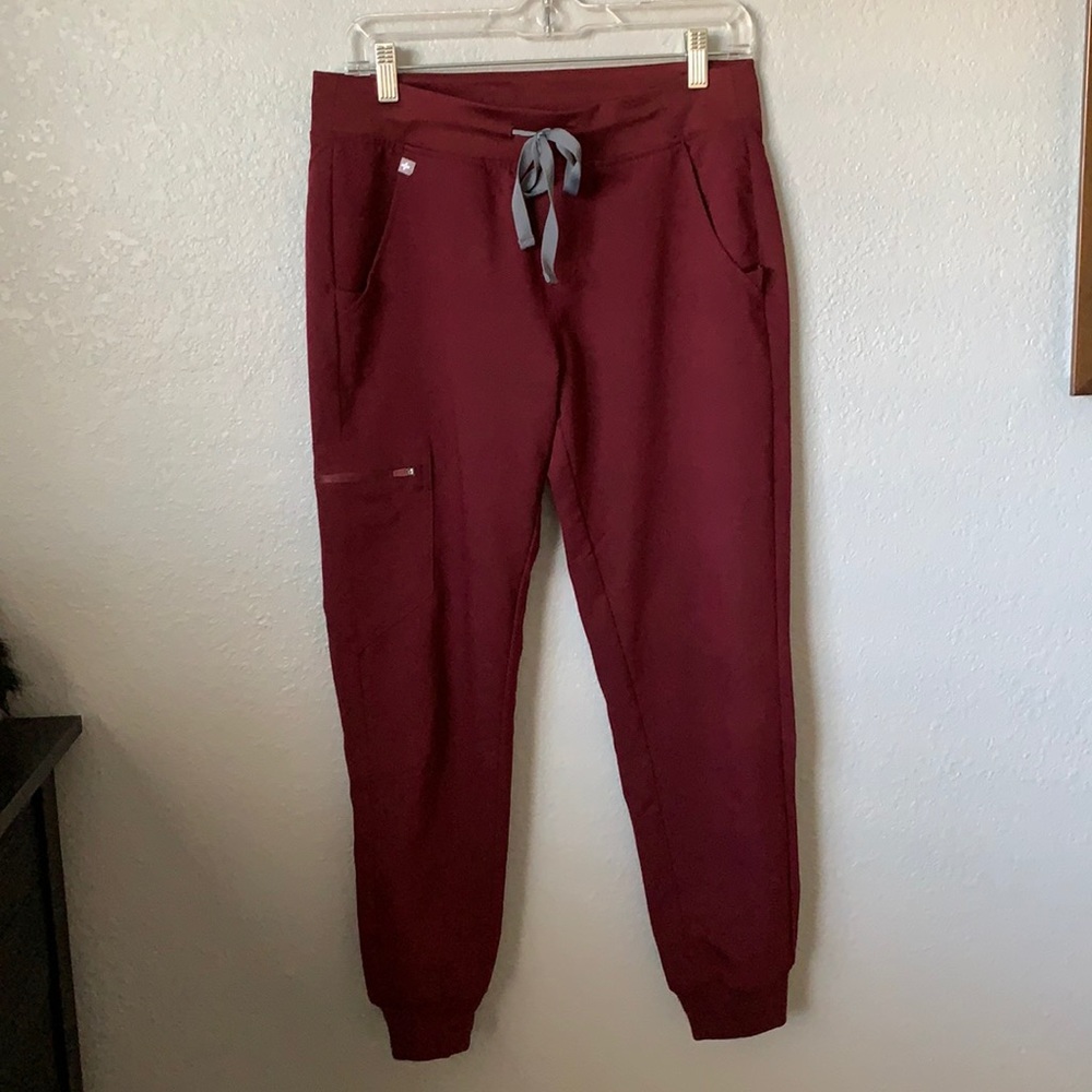 New Figs Jogger Scrub Pants